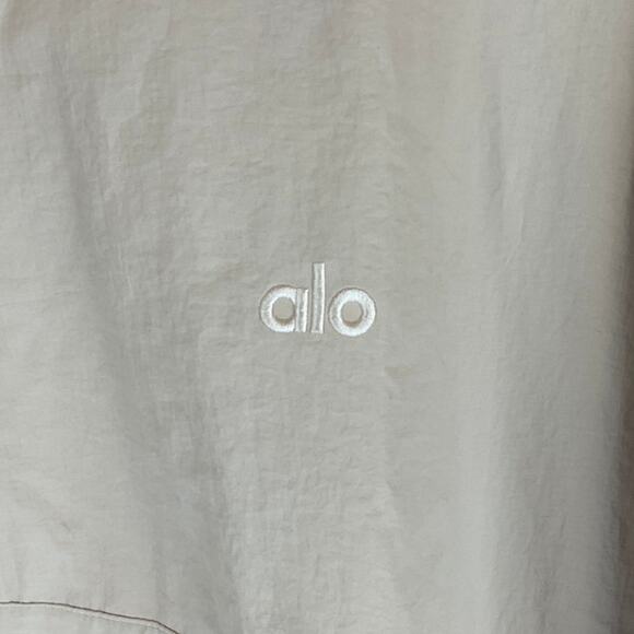 Alo Men's 1/4-Zip Track Pullover Windbreaker/Jacket - Cream, Size XL - Picture 4 of 5